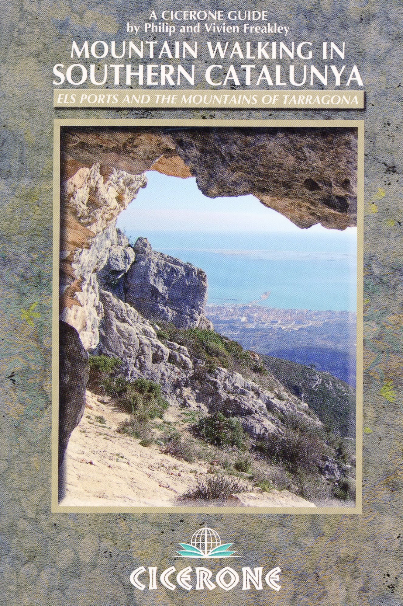 Mountain Walking Souther Catalunya : Els Ports and the mountains of Tarragona - Portada