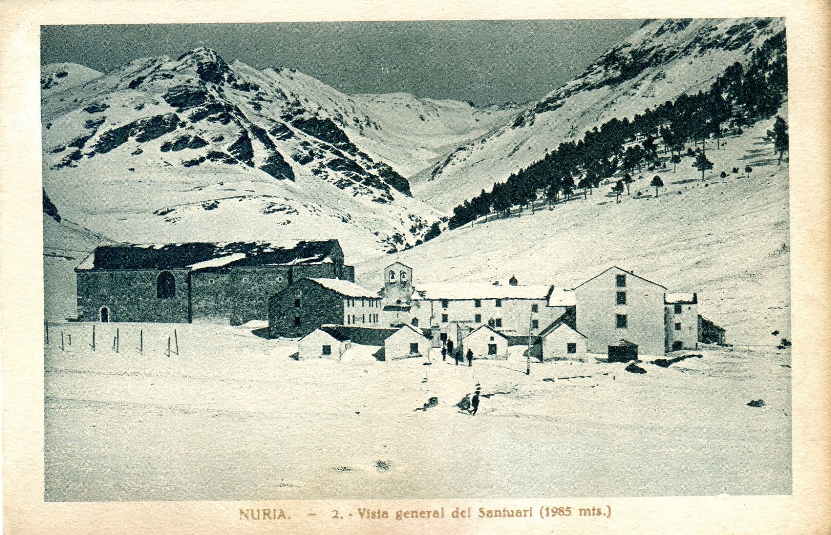 NURIA. - 2. - Vista general del Santuari (1985 mts.) - Portada